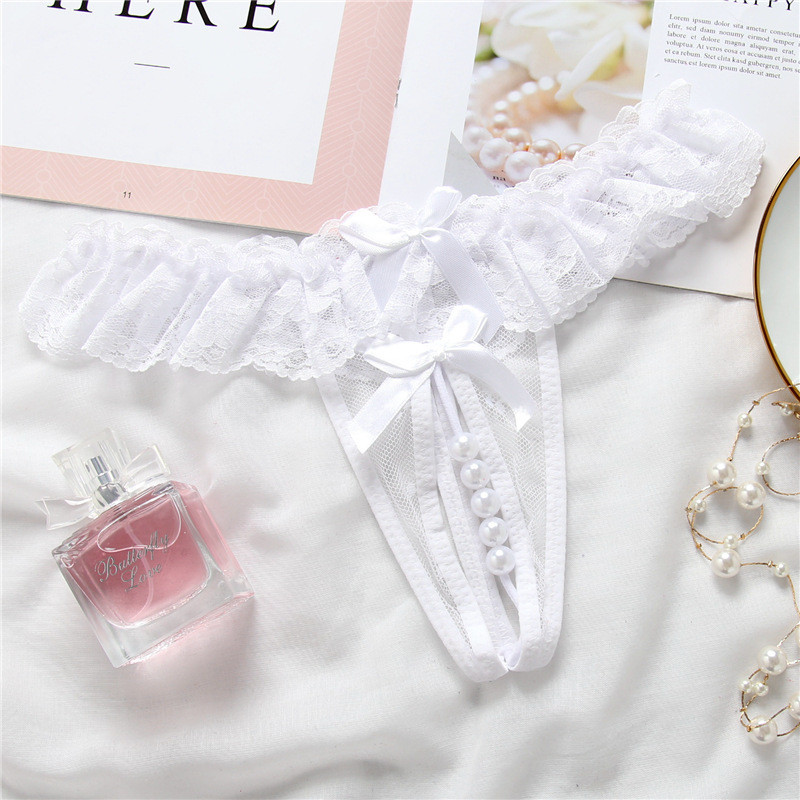 String blanc flot avec perle
