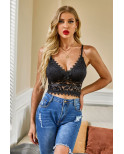 Bralette noire en dentelle a v profond